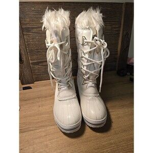 White POLAR Winter  SNOW Faux Fur boots NEW 👢 SIZE 7